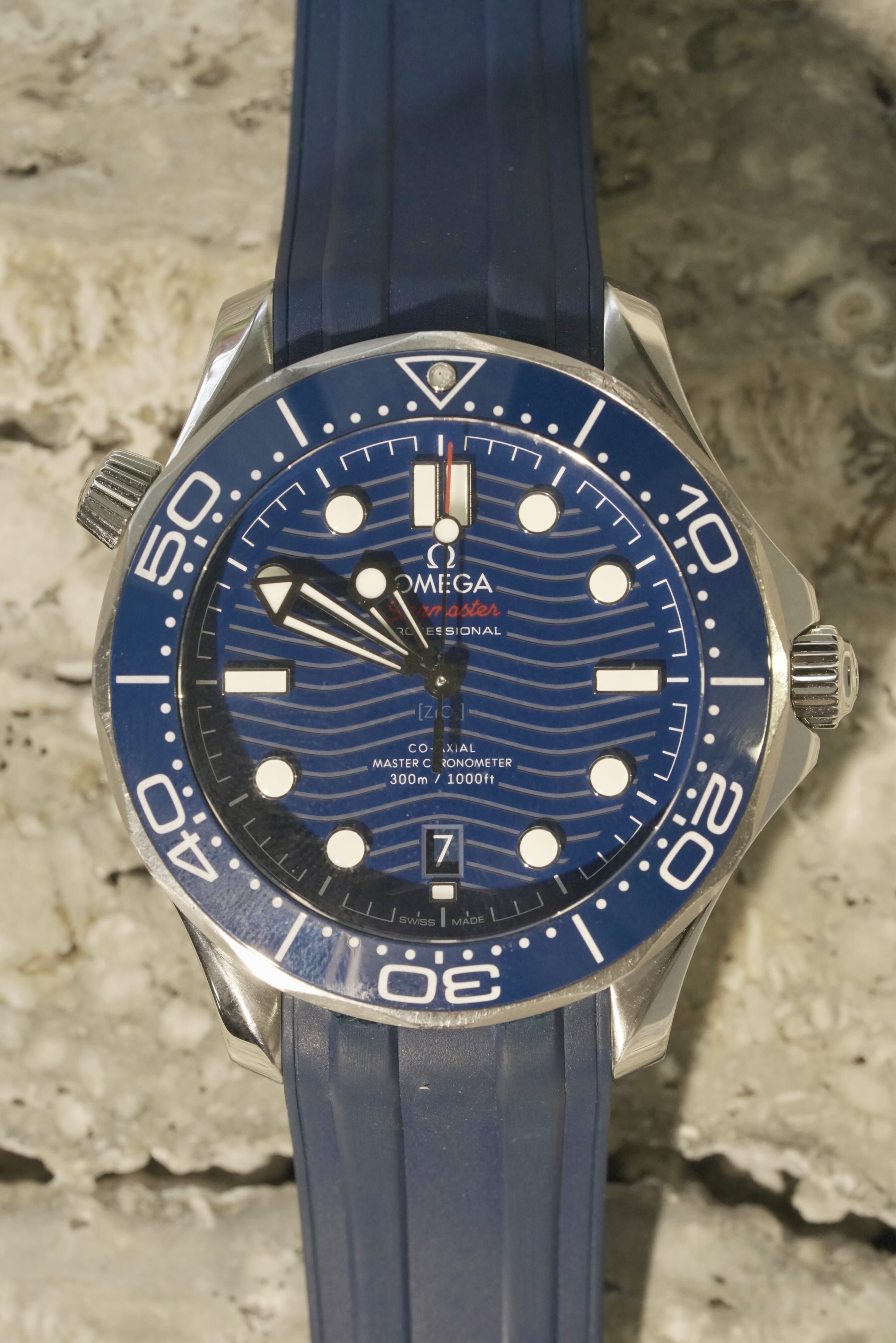 OME04092404DP - Seamaster Blue Rubber 001