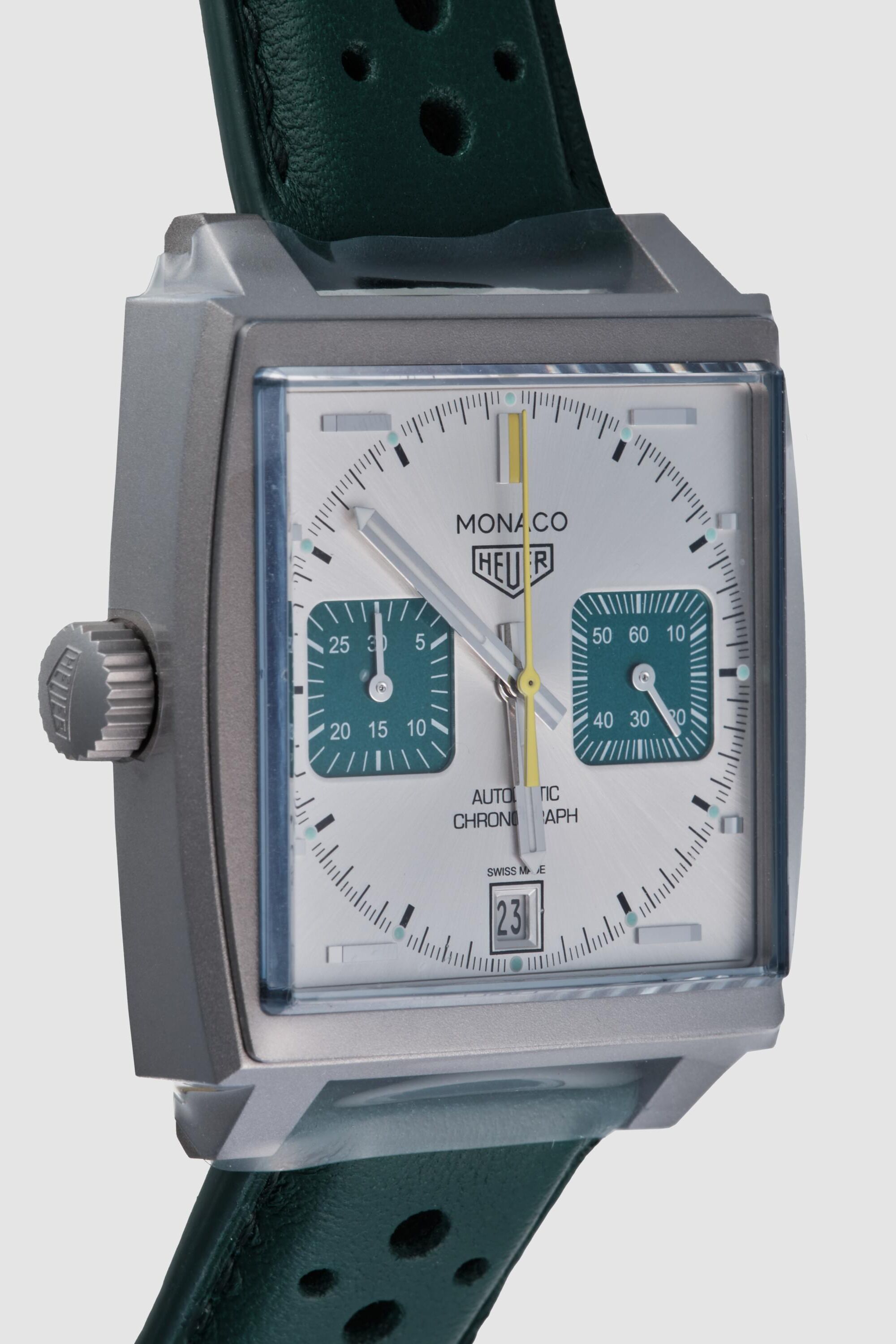 TagHeuer_MonacoGreen_TAG19112401CM_l