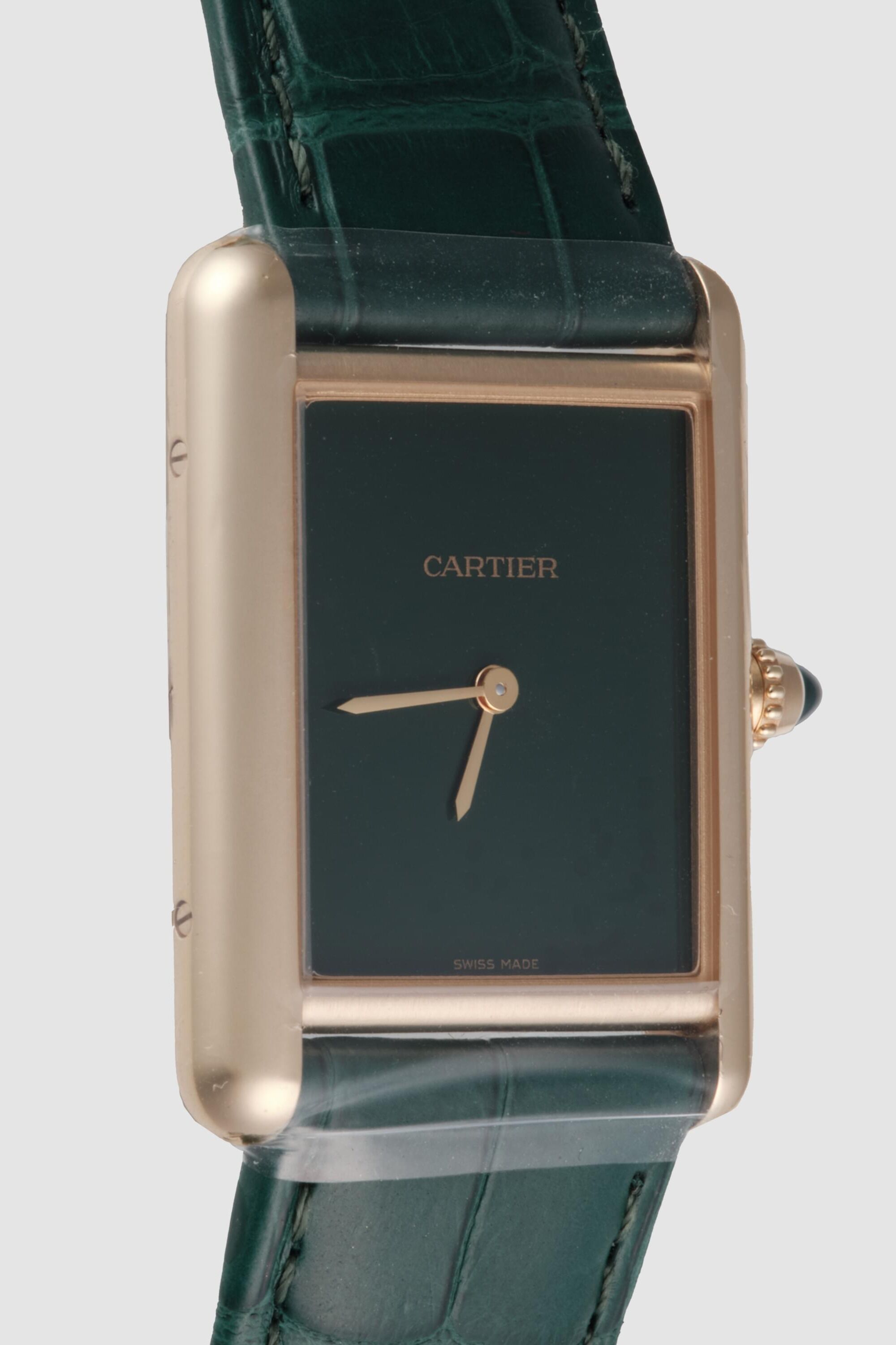 Cartier_TankYGGreen_CAR03122404CM_l