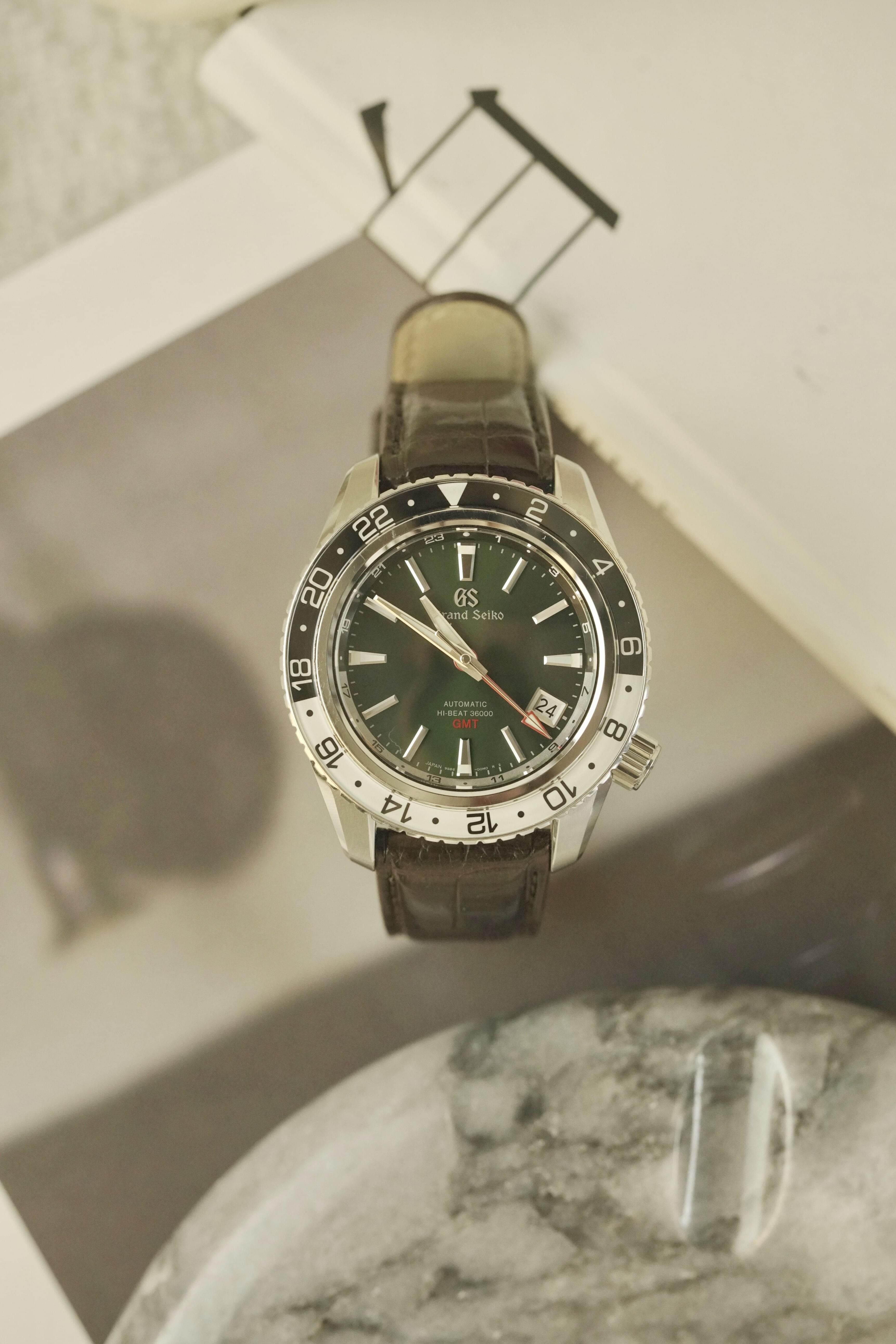 GRA09052401DP - Sport Collection GMT Olive 0012