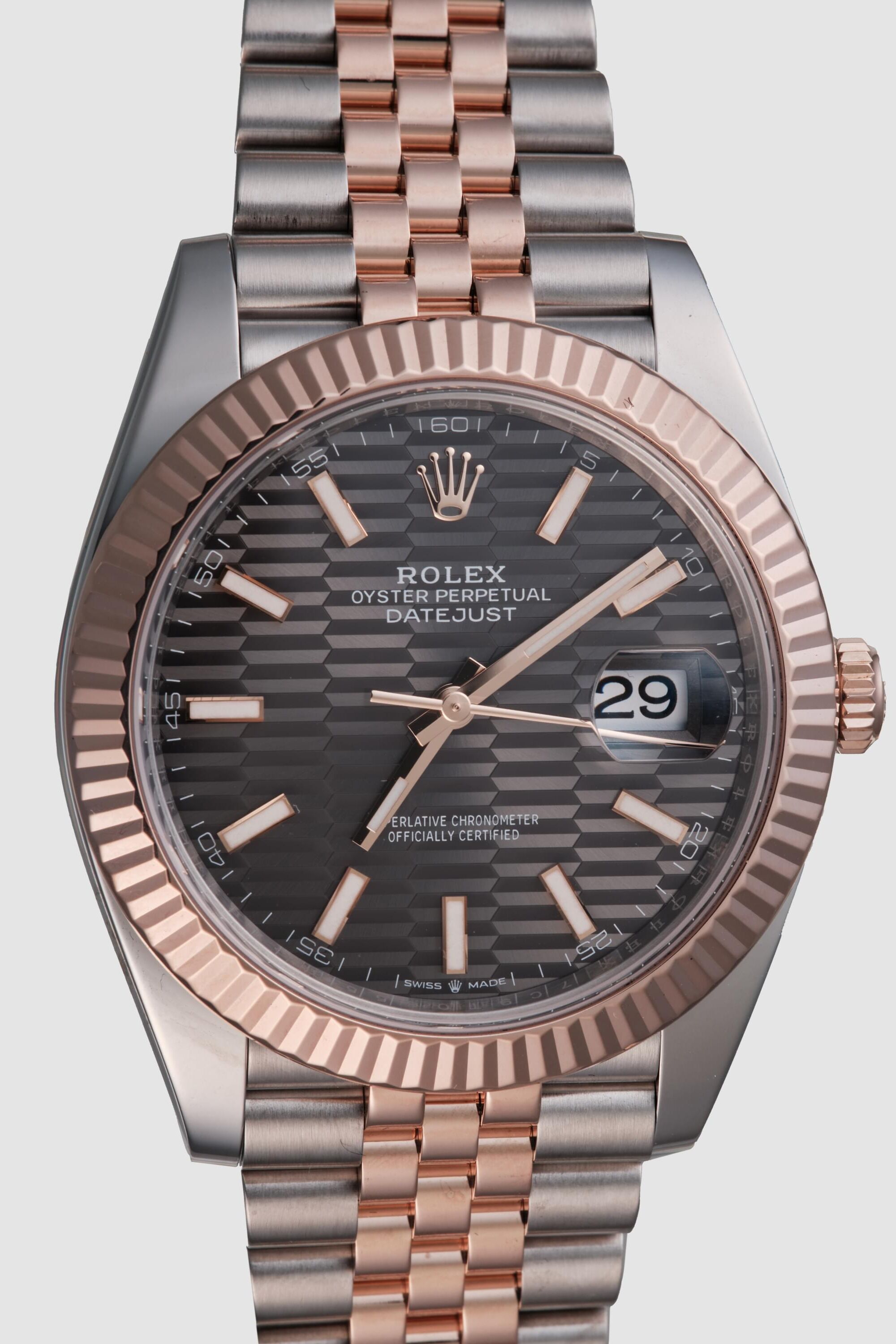 Rolex_DJ41TTRGGreyMotif_ROL11012401CM_f