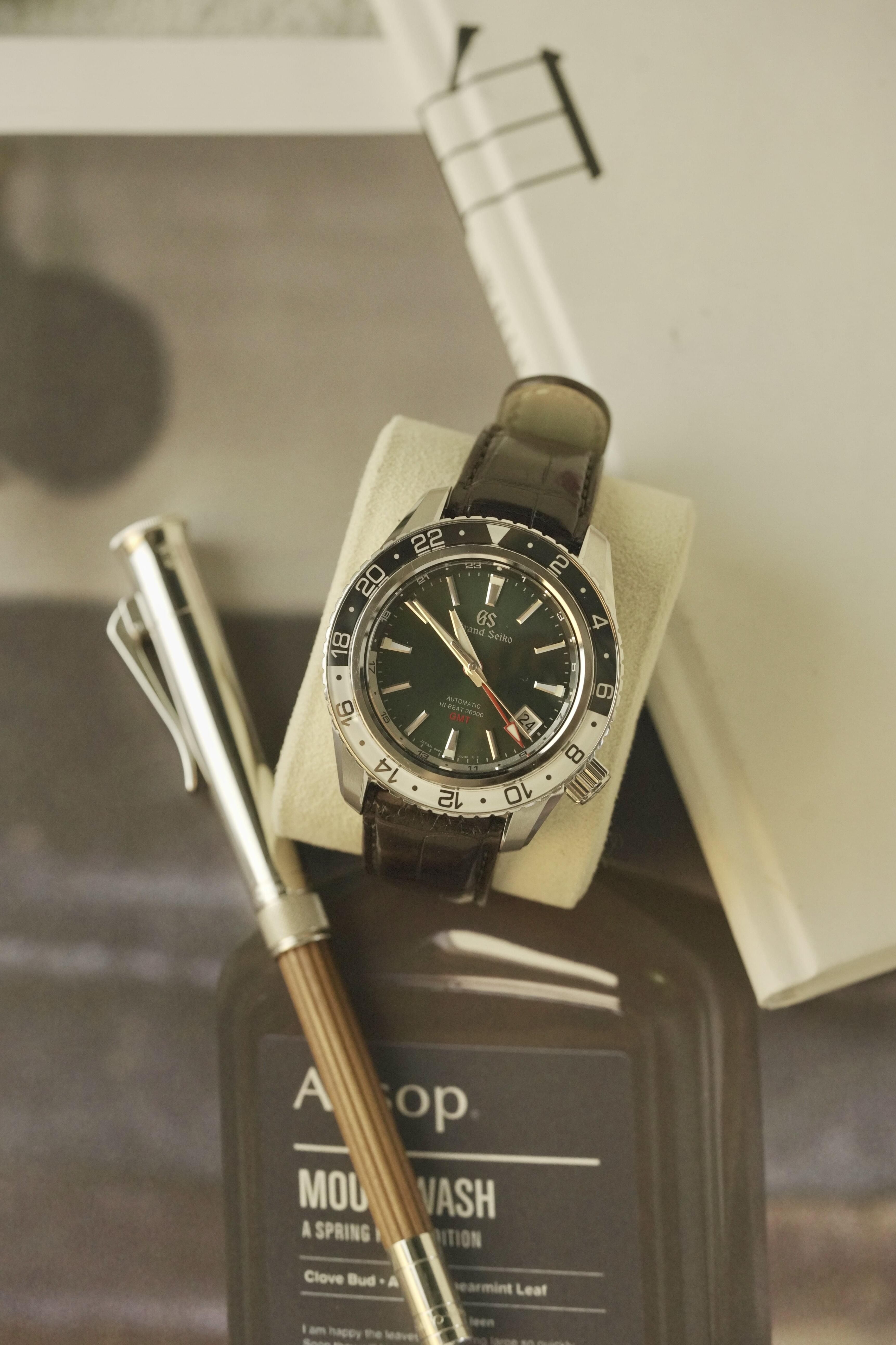 GRA09052401DP - Sport Collection GMT Olive 001