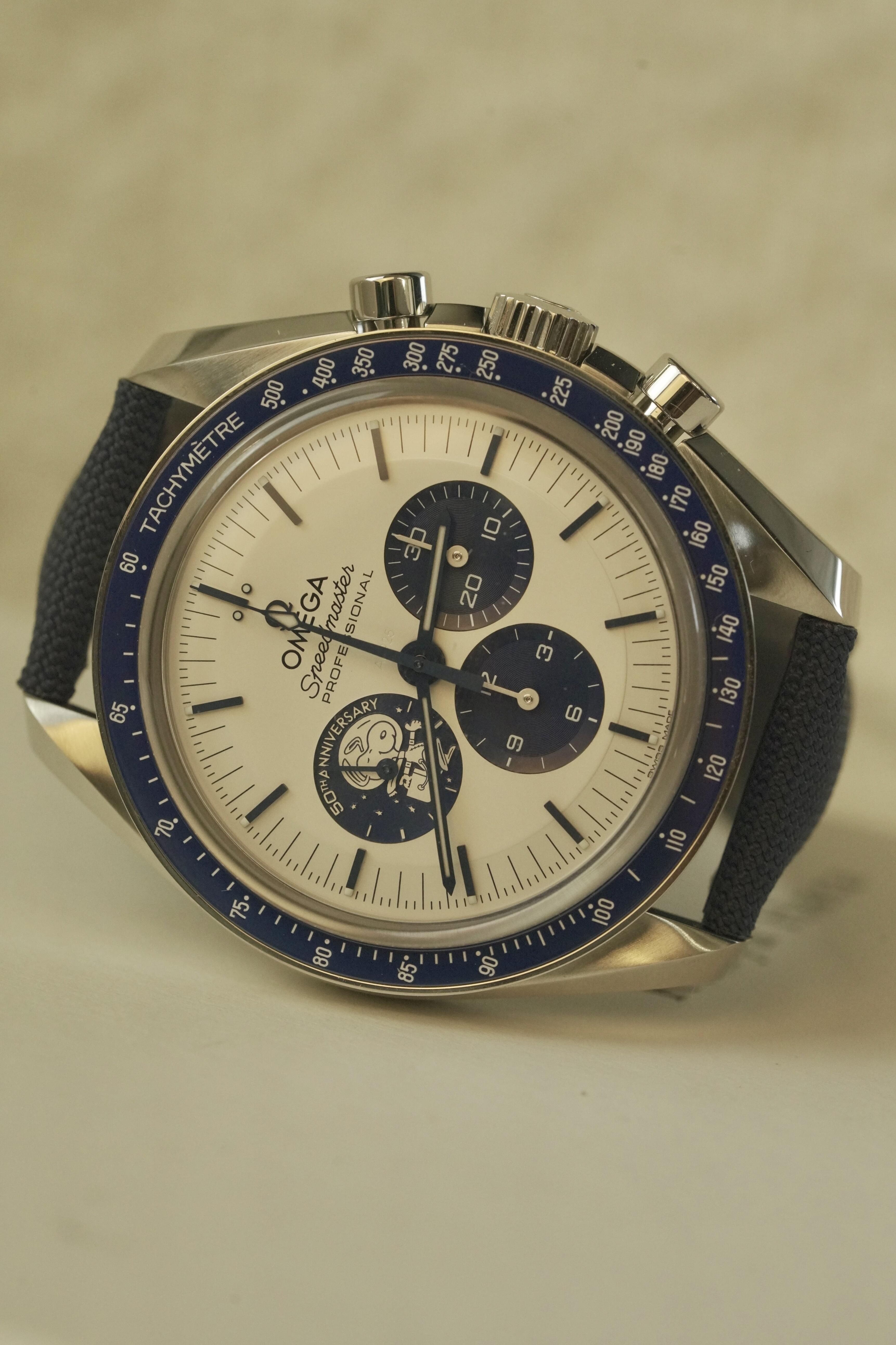 OME03052410DP - Speedmaster Snoopy Silver Anniversary 005