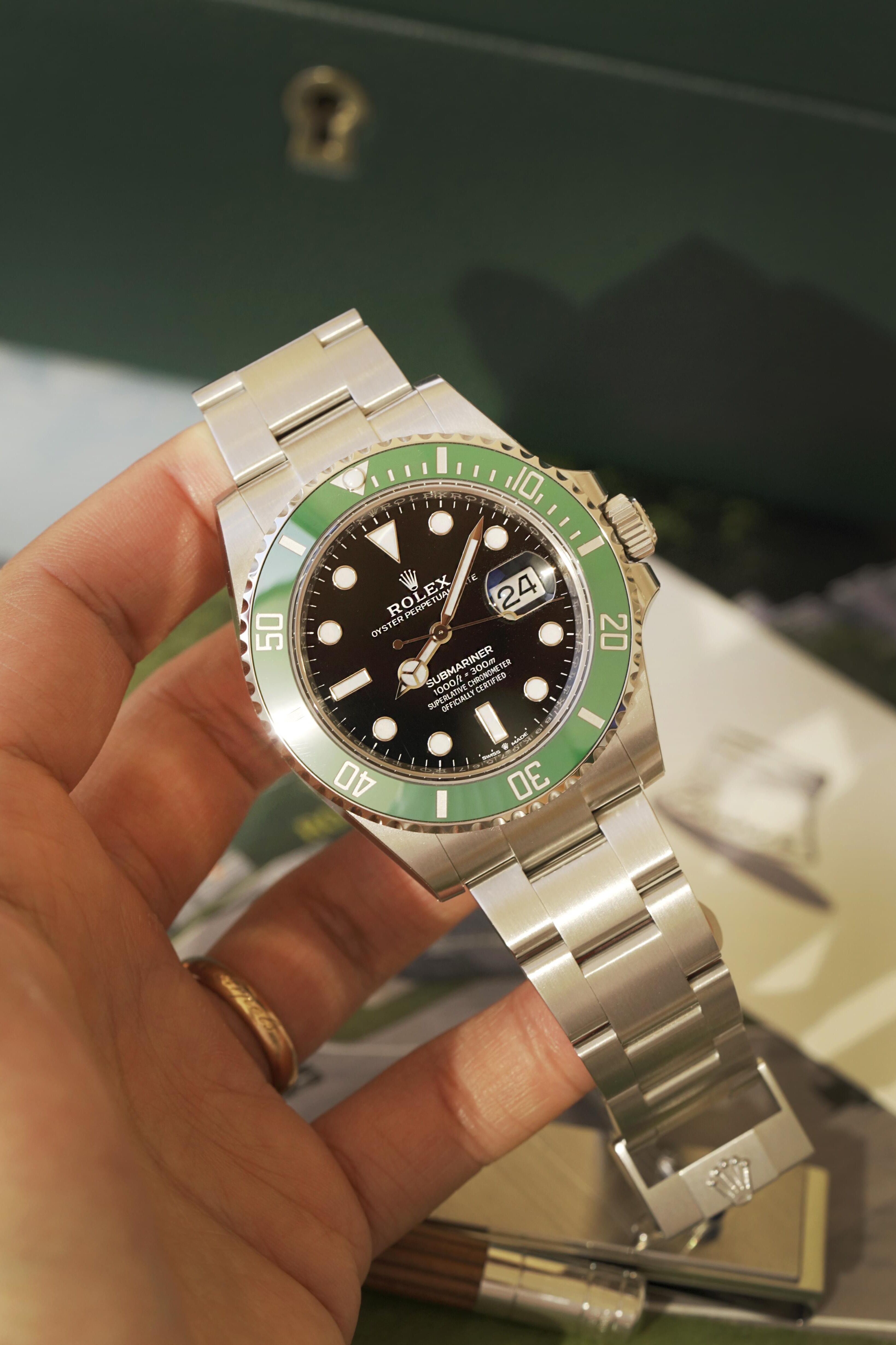 Rolex-Submariner 126610LV Starbucks-012