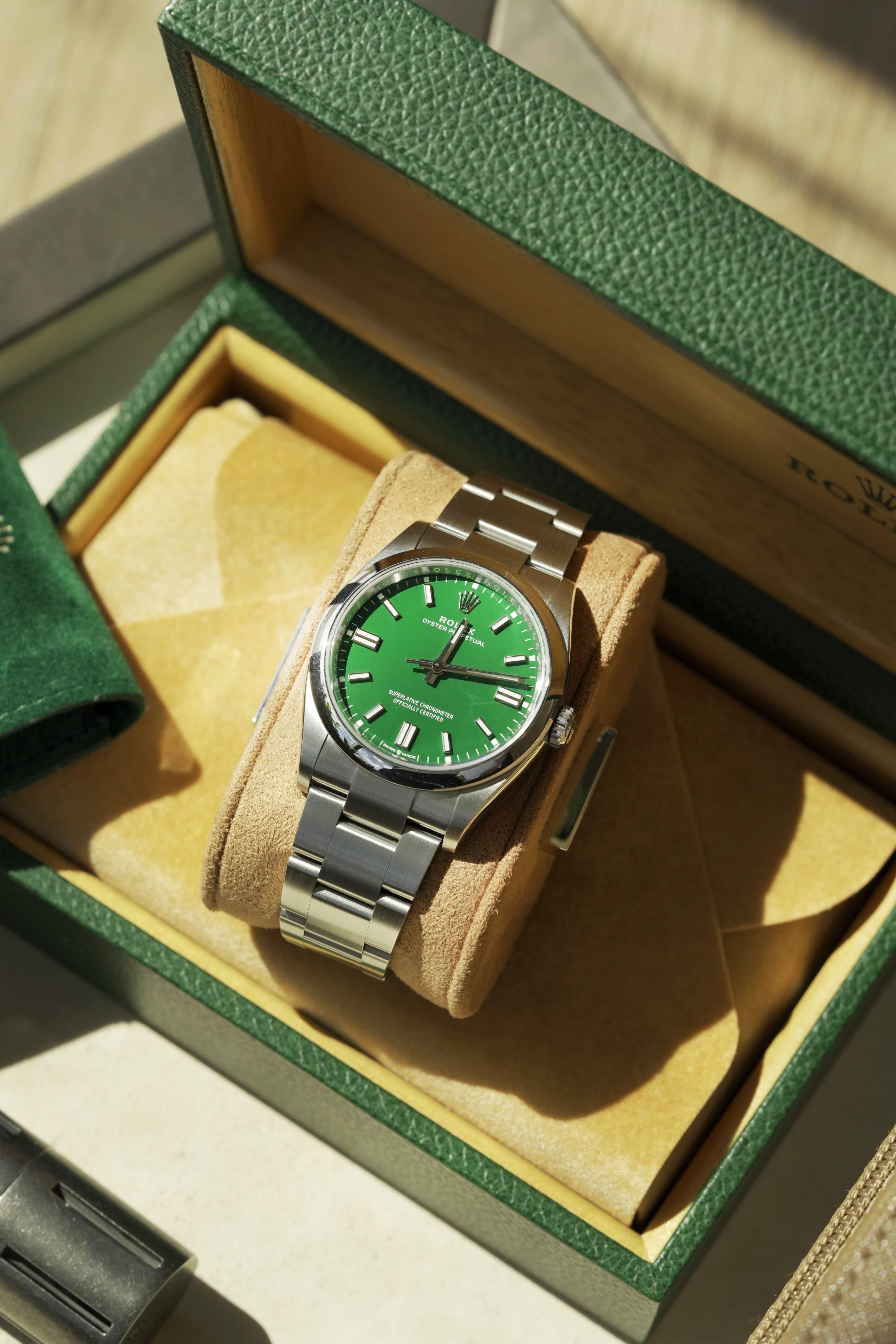 ROL02102302DP - Oyster Perpetual 36 Green - 126000-008-min-min