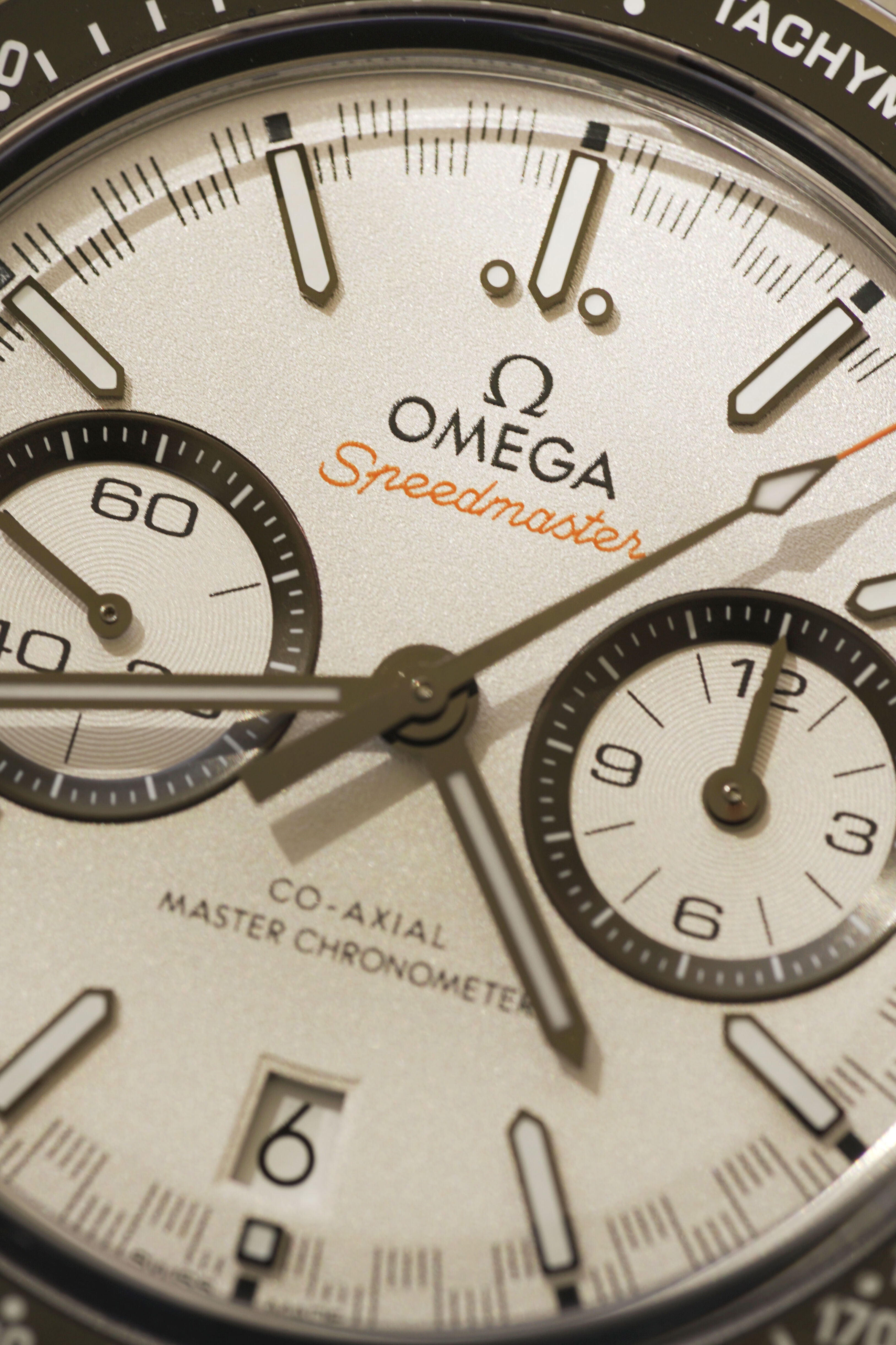 Omega - Speedmaster Racing - 329.30.44.51.04.001 - 006
