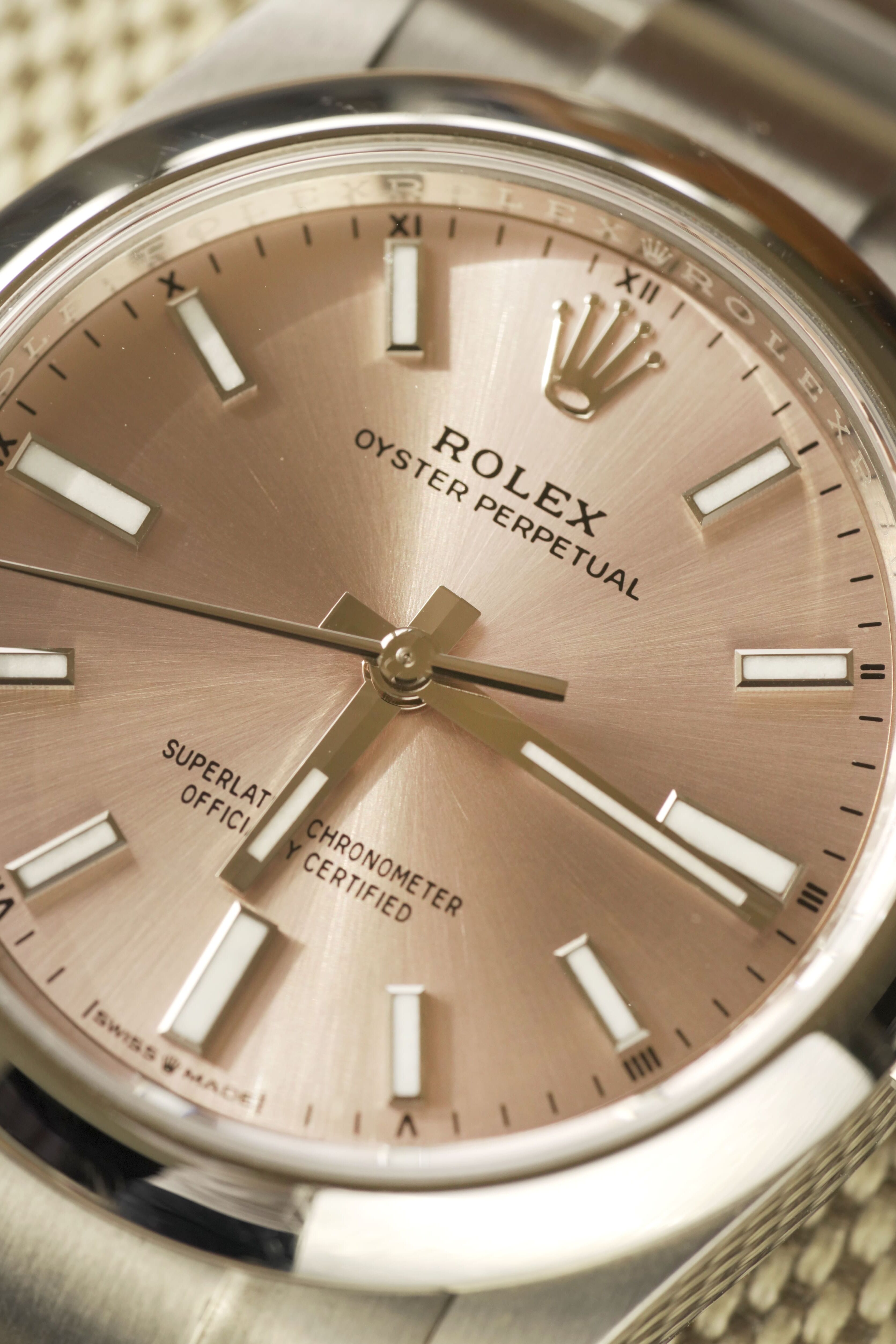 Rolex-Oyster Perpetual 34 Pink-008-min